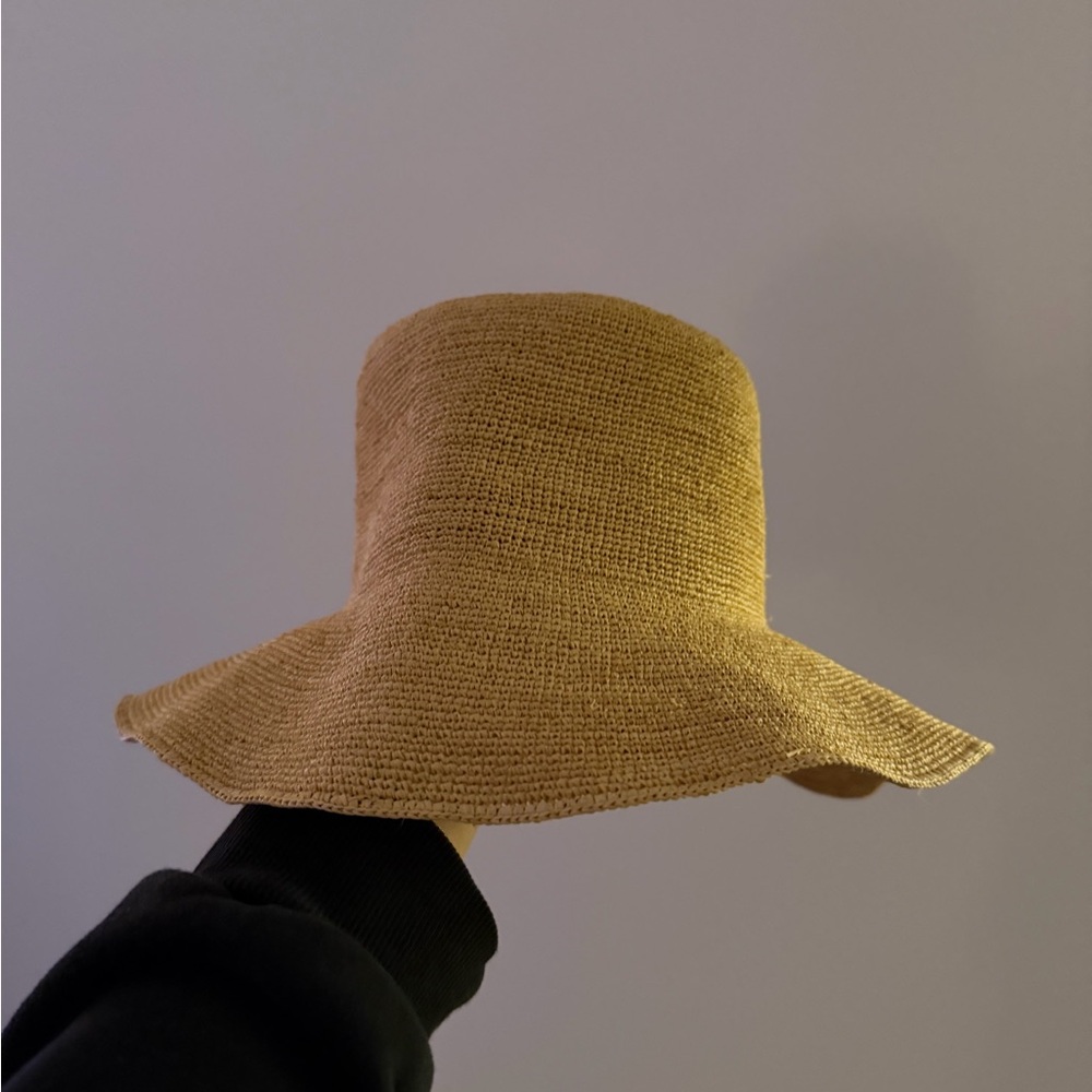 Hat Attack Natural Straw Crochet Bucket Hat (new without tags)